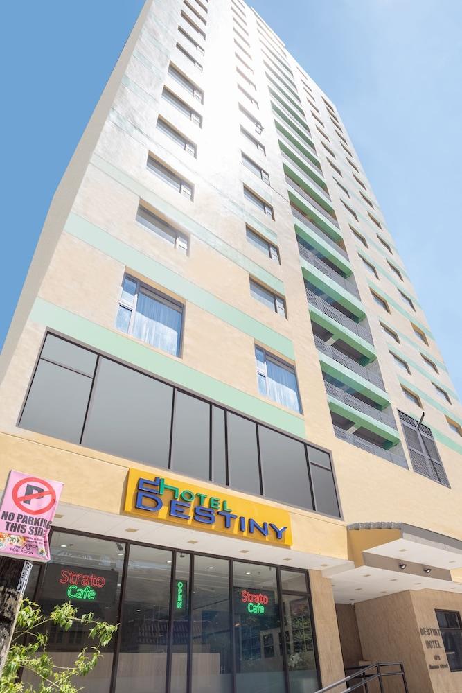 Oyo 196 Destiny Hotel Makati City Exterior photo