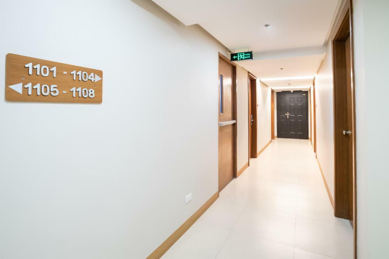 Oyo 196 Destiny Hotel Makati City Exterior photo