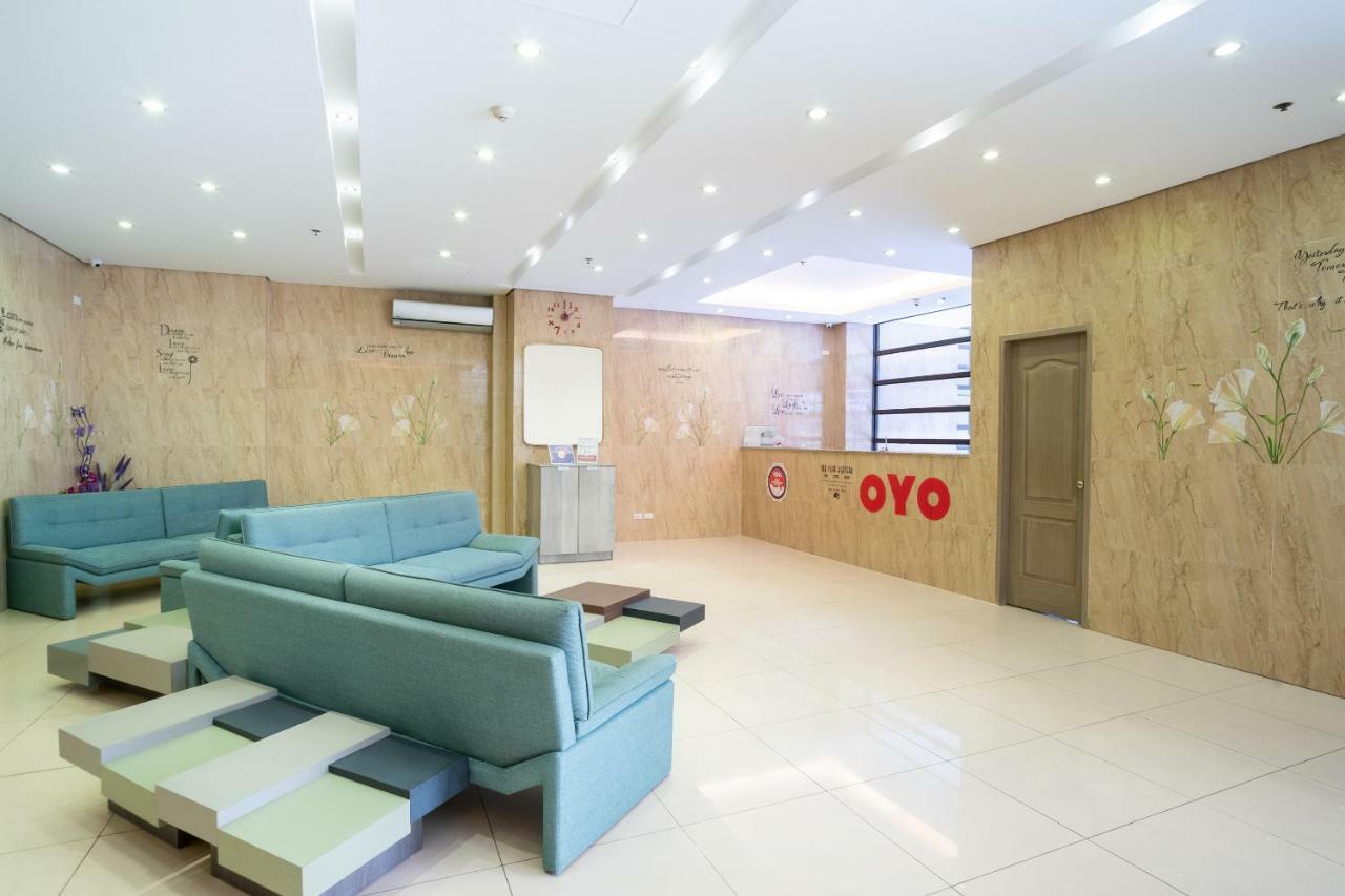 Oyo 196 Destiny Hotel Makati City Exterior photo